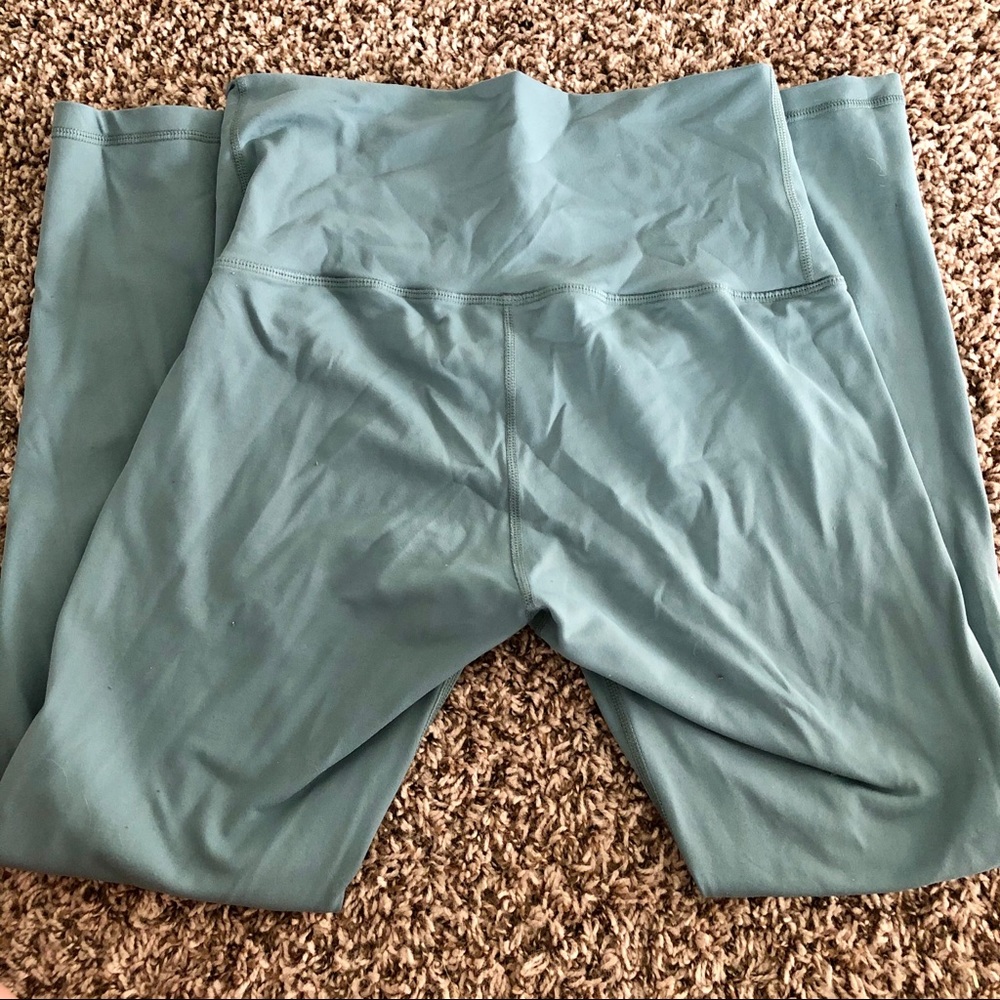 Lululemon Slate Blue 7/8 Leggings